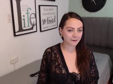 Eva_Villa Chaturbate stream image from February 19, 2025