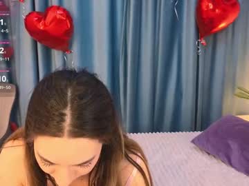 _Ilona_Holmes_ Chaturbate stream image from February 19, 2025