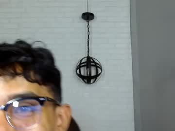 Martin_Linares Chaturbate stream image from February 19, 2025