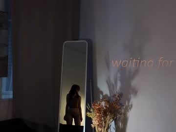Melodykey_X Chaturbate stream image from February 19, 2025