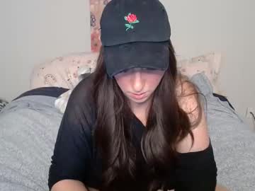 Milfmonee Chaturbate stream image from February 19, 2025