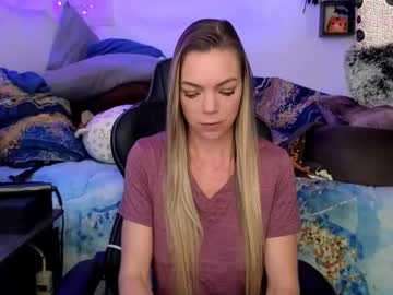 Mindymars Chaturbate stream image from February 19, 2025