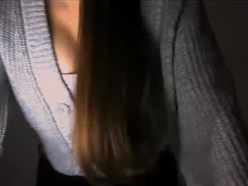 Candy_Love33 Chaturbate stream image from February 19, 2025