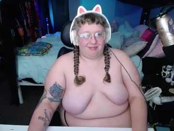 Fatveronica Chaturbate stream image from February 19, 2025