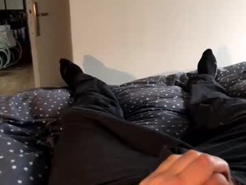Guill60 Chaturbate stream image from February 19, 2025