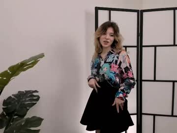 Merylfenney Chaturbate stream image from February 19, 2025