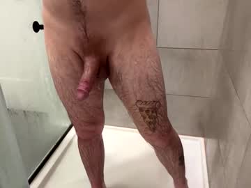 Tattedshowerz Chaturbate stream image from February 19, 2025