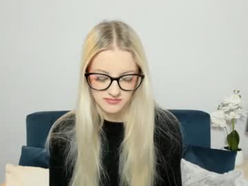 Tracysensitive Chaturbate stream image from February 19, 2025