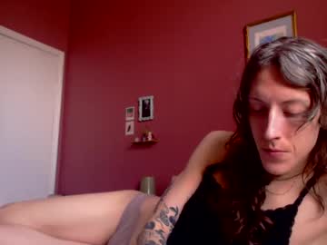 Fallen_Angel_Xo Chaturbate stream image from February 19, 2025