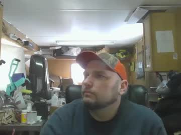 Outdoorsmanpa Chaturbate stream image from February 19, 2025