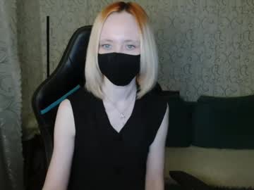 Pink_Martinis Chaturbate stream image from February 19, 2025