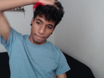 Khevinlopezonig Chaturbate stream image from February 19, 2025