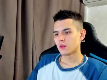 Travisrivas Chaturbate stream image from February 19, 2025