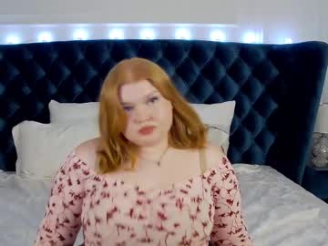 Adelemoor Chaturbate stream image from February 19, 2025