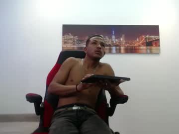 Carlos_Alber12 Chaturbate stream image from February 19, 2025