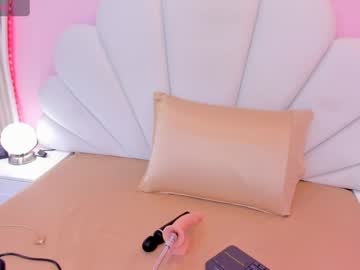 Dafne_Little Chaturbate stream image from February 19, 2025