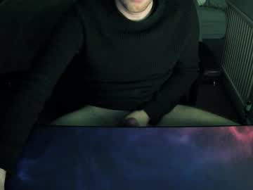 Giftexx Chaturbate stream image from February 19, 2025