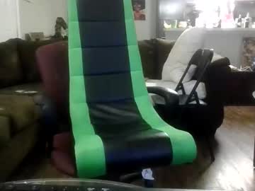 Kingdickdallas Chaturbate stream image from February 19, 2025