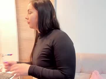 Loveyourdreams Chaturbate stream image from February 19, 2025