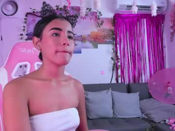 Bella_Browm Chaturbate stream image from February 19, 2025