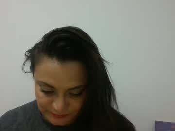 Dapnne24 Chaturbate stream image from February 19, 2025