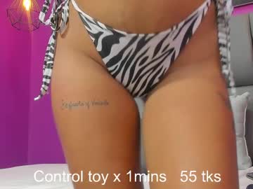 Dulce__Mia Chaturbate stream image from February 19, 2025