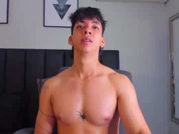 Isaac_Cryston Chaturbate stream image from February 19, 2025