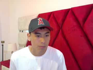 Juanncami Chaturbate stream image from February 19, 2025