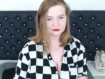 Laraflirt Chaturbate stream image from February 19, 2025