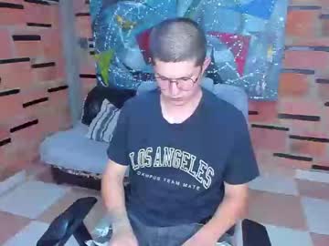Patrik027 Chaturbate stream image from February 19, 2025