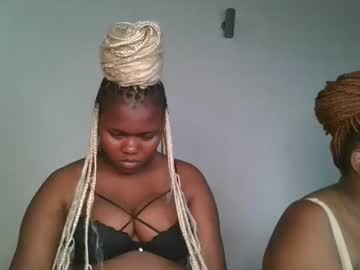 Reenie_Barbie Chaturbate stream image from February 19, 2025