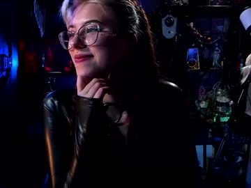 Witch_Fiona Chaturbate stream image from February 19, 2025
