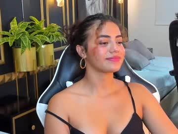 Yaya23x Chaturbate stream image from February 19, 2025