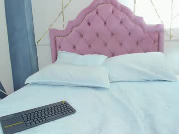 Adharacruzz Chaturbate stream image from February 19, 2025