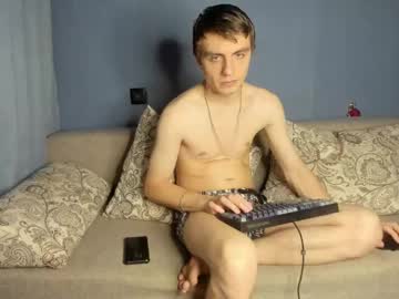 Bristlebback Chaturbate stream image from February 19, 2025