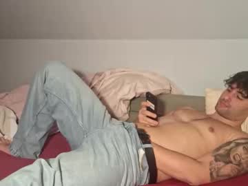 Jonni_Naughtyy Chaturbate stream image from February 19, 2025