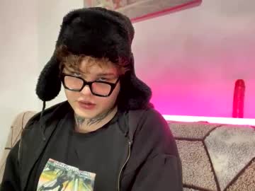 Kitr_Coco Chaturbate stream image from February 19, 2025