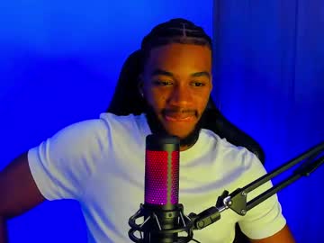 Maximo_Saenz Chaturbate stream image from February 19, 2025