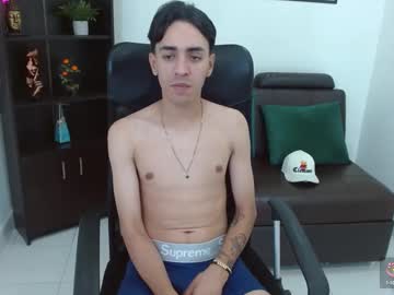 Mick_Johnson Chaturbate stream image from February 19, 2025