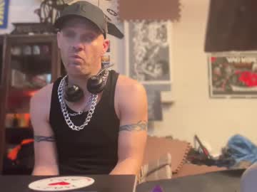 Str8foryouguy Chaturbate stream image from February 19, 2025