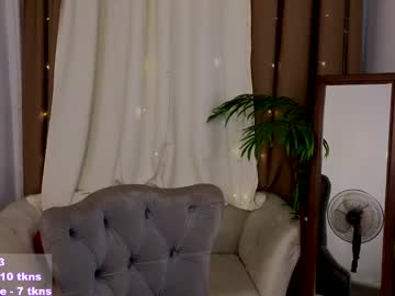 _Violet_Mills_ Chaturbate stream image from February 19, 2025