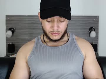 Williamjhom_ Chaturbate stream image from February 19, 2025