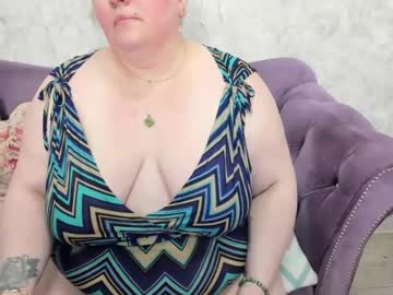Fashiona Chaturbate stream image from February 19, 2025