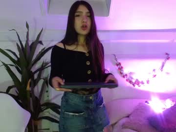 Soffy_19 Chaturbate stream image from February 19, 2025