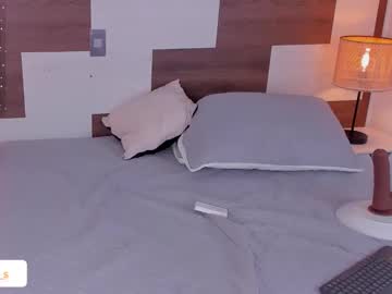 Valentinaasummer Chaturbate stream image from February 19, 2025