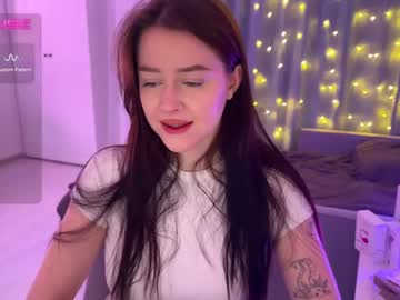 Aveme_Melissa Chaturbate stream image from February 19, 2025