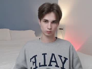Lucacharm Chaturbate stream image from February 19, 2025