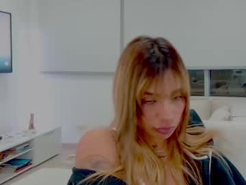 Alisondiaz_ Chaturbate stream image from February 20, 2025