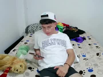 Axel_Kingg Chaturbate stream image from February 20, 2025