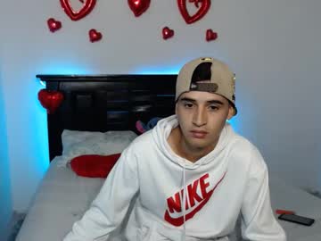 Carlos23p Chaturbate stream image from February 20, 2025
